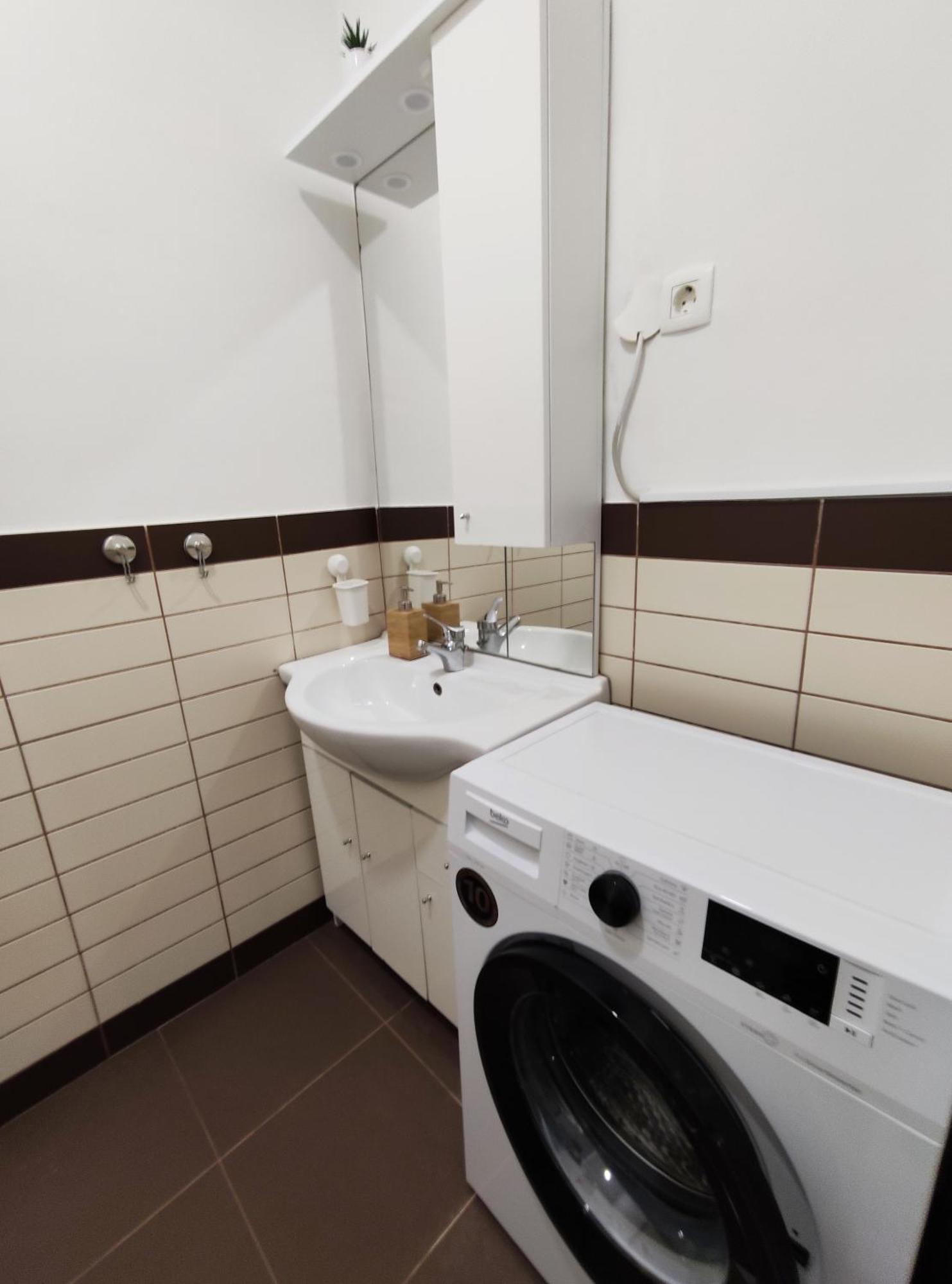 Studio Apartment Sisters 3-4 Liubliana Exterior foto